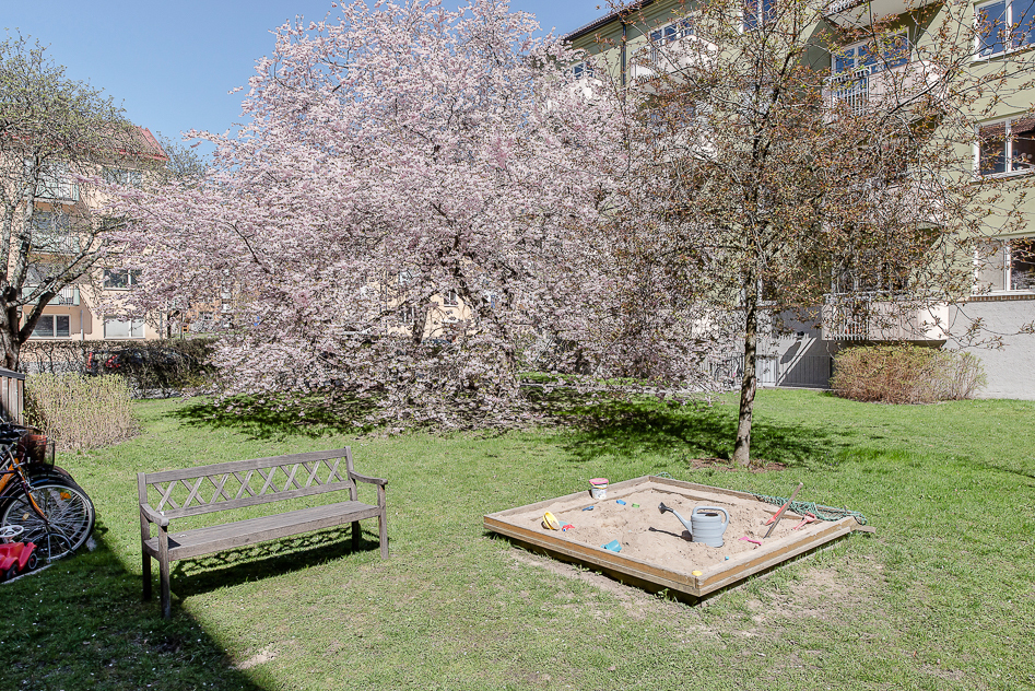 Lekplats på innergården