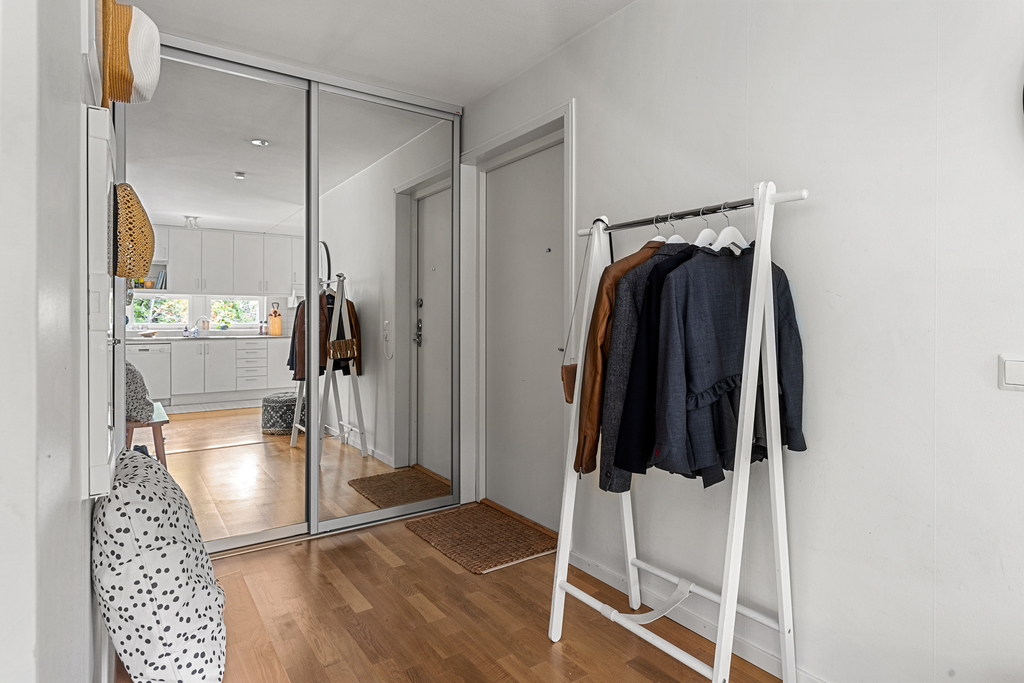 Garderoben rymmer mycket